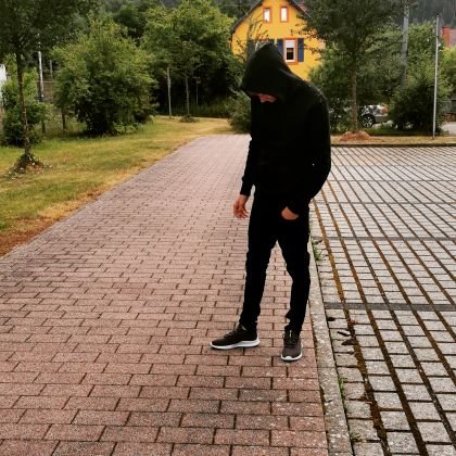 Adri38079392's profile picture. Singel