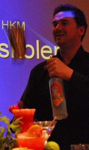 GunnarHugas's profile picture. Sales and management / cocktails and marketing.  Kurs og foredragsholder i salg og service. Love #cocktail and chocolate. Ser nytten i et godt nettverk.