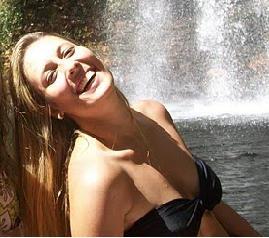 Amiga de Deus. NOIVA do Diego. Acadêmica de enfermagem. Preocupada, ansiosa. Alegre e confiante. Atriz. Blogueira. Patinadora. Fanática pelo mundo wedding.
