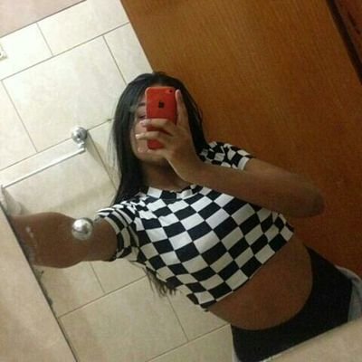 marianacstt_'s profile picture. realmente eu não sei oq eu tô fazendo