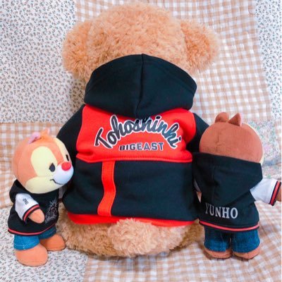 tvxq_t06's profile picture. 成人済。ビギ8年目✋🤟にして初めてのSP席参戦❣️オタクで腐。グッズやチケットの取引もしますがほぼ日常垢。お取引は迅速に対応致します。東方神起、小田和正さん、ディズニー(チデ、リーナ)、スノ🖤🩷も好き。スラダンにお熱！昔から三リョが好き🏀名古屋手渡し可能。ゆうちょとPayPay可。お取引終了後はDM削除します！
