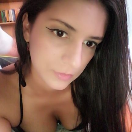 julylop87's profile picture. NEGOCIOS INTERNACIONALES