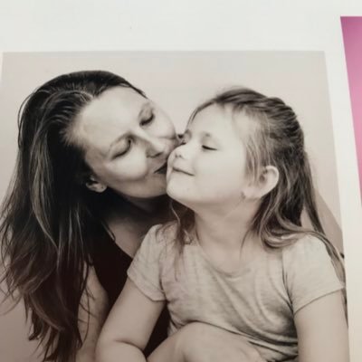 partner en dochter met dcmd, apotheek meisje, penny mama, moeder van minidiva, autosport, hardstyle, 40er…. Alles wat je meemaakt maakt je sterker!