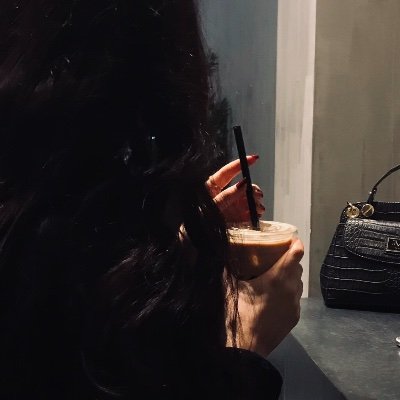 bushra_alana's profile picture. beautiful things don't ask for attention