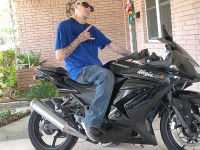 LinkhartCee's profile picture. 