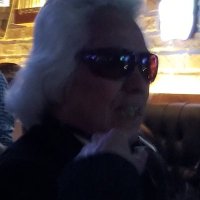 J (@utopusmedux) 's Twitter Profile