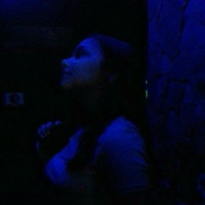 esmaademiir's profile picture. 