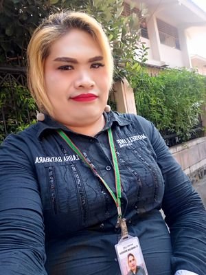 Laura Waria or ladyboy Profile