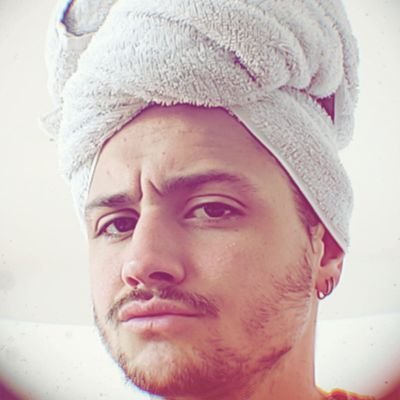 Lenshons's profile picture. 