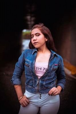 JuliaLen18's profile picture. amor al otro si quieres me llama bebé, ecuatoriana 1000%😍💓