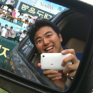 MyungCC's profile picture. KIA Motors Marketing team / Launching Forte Koup, SportageR / KOREA UNIV / i-phone & Canon 450D user / Songpagu / werule ID: myun0119