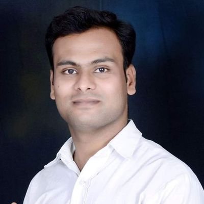 जिन्दगी वो मैच है जहाँ कई गेंदें⚽ मिस हो जाती हैं, लेकिन पक्कावाला आत्मविश्वास हमें मैच जिता देता है I