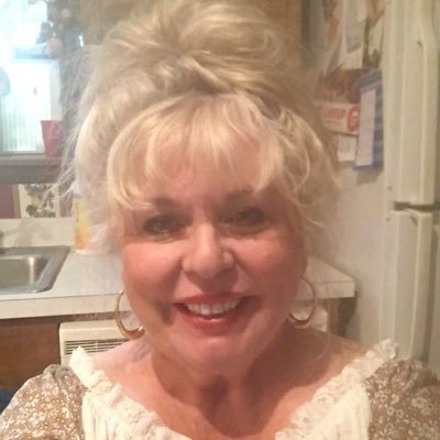 angiegail63's profile picture. 