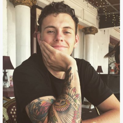 Meredith_55's profile picture. Pistols barkin’