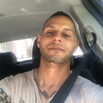 RobinWebb3's profile picture. 