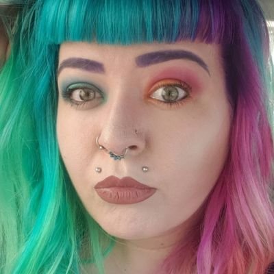 I cant drown my demons, they know how to swim. 26, Hairdresser from Omaha. Music is my life, Tattoos & Piercings are beautiful. Art, Concerts& Supernatural