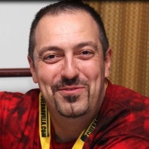 Friki, informático, rolero, otaku, trekkie y frakker. Amante de la literatura, la fantasía épica y la Ciencia Ficción, el cine y las series de TV. ^_^