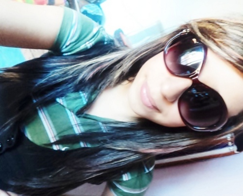 Yulli_Renata's profile picture. 