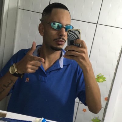 fique rico ou morra tentando 😉🏄🏻‍♂️🎭🤹🏻‍♂️$$