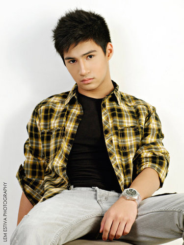 Twitter Page for Albie Casiño's Supporters/Believers!!!