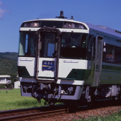 223Y_twit's profile picture. 四国を中心に鉄道についてつぶやきます～　画像は古めです・・　無言フォローご容赦ください・・