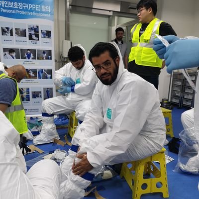 mohalhal0's profile picture. “I change my opinions often, but not my way of thinking.”