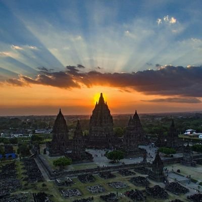 Bukan sesuatu yang tajam tp yang mau bersunguh-sungguh..