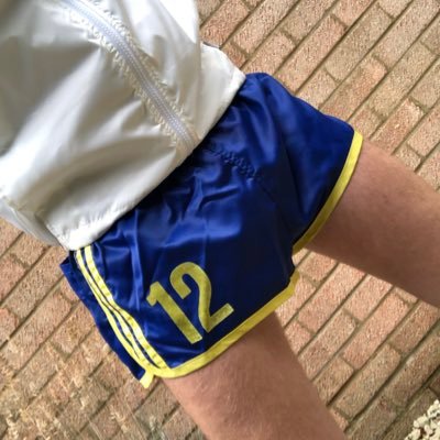 short nylon adidas vintage