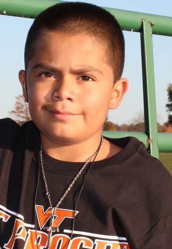 willyc24's profile picture. I am 11 play guitar I love to draw I speak spanish and english have two brothers my favorite sport is football