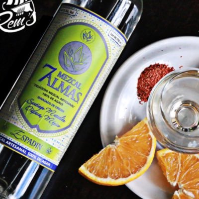 7AlmasMezcal's profile picture. Mezcal 100% artesanal elaborado en Santiago Matatlan Oaxaca