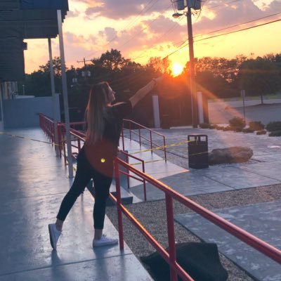 _j_ns's profile picture. 