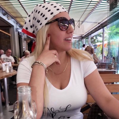Je suis une femme sincère et honnête, j’aime beaucoup m’amuser