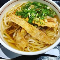 LuckyUdon🎩🌹 (@b6mkl0) 's Twitter Profile