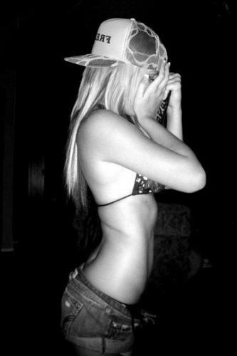 bammandyx2's profile picture. I don't care what you think. i  its my life not yours so dont worry about it.