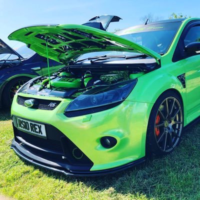 A husband, a dad, a chef and a car enthusiast with with an award winning Ultimate Green MK2 Ford Focus RS known as T-REX 🦖🦖🦖