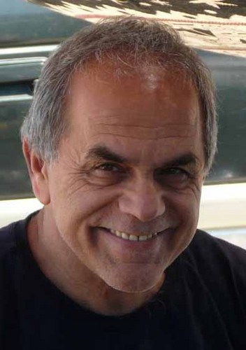 ronymoor's profile picture. 