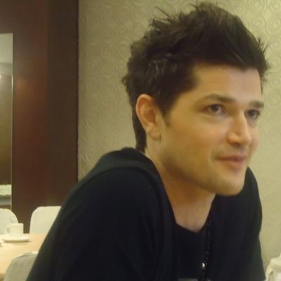 I am a big Fan of the script I love there music Danny is cute I love him he is awesome and the best