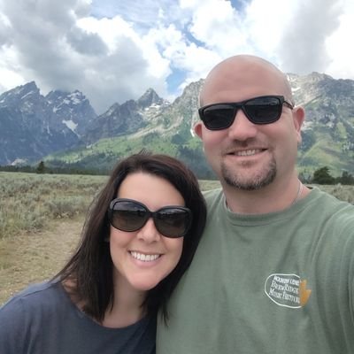 Assistant Principal at Glenvar High School.
Ed Leadership, JMU
MAT in Special Education, Mary Baldwin College.
B.S. in Business Management, Ferrum College