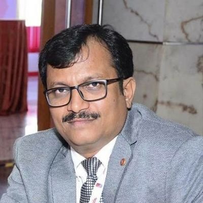 https://t.co/DtrP0spcFT, PGP from IIM A,
In the pharma Industry for 22 Years. Married to Deepa, blessed two lovely Kids, Vendhan & Iniya. Love music & sports.