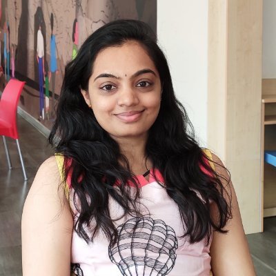 UX/UI designer, Loves to travel, Gets peace from painting, Researcher.