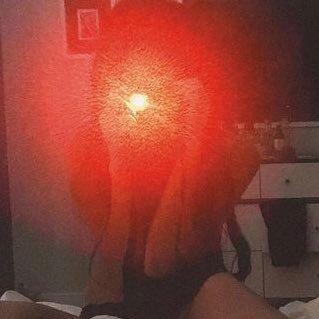 aicha885's profile picture. オルタナを中心にシューゲイザー、UKロック、アンビエント、ソウル、ファンク辺りを好みます。でもカッコよければ基本よしです。ドリームポップなんかの雰囲気も好きです。洋楽も邦楽も好みます。 あとヴィンテージの服と映画と本がすきです。