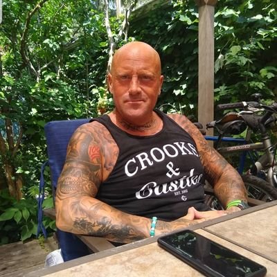 my name is James and I have 17 months clean. I'm living in sober living in Toronto for the summer and then heading back to Boca I'm a grateful member of NA.
