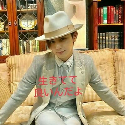 jNny4BAzOACPuAw's profile picture. 好きな人は山田涼介!フォロー待ってます!世界一山田涼介を愛してます。
早くライブに行きたい説

Hey!Say!JUMPと嵐のF C会員。
#織姫  No.00015

美声になれるように頑張りたい。