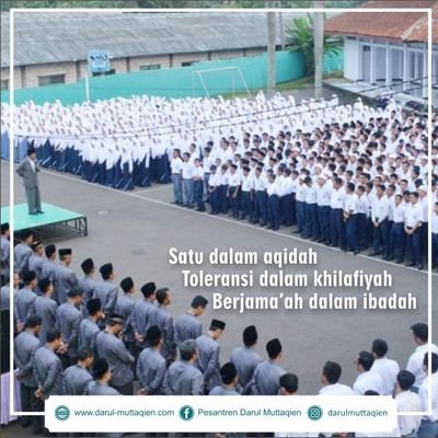 Pesantren Darul Muttaqien terletak di desa Jabon Mekar Kecamatan Parung Kabupaten Bogor Jawa Barat. Berdiri pada  tanggal 18 Juli 1988. Telpon/SMS: 087818071988