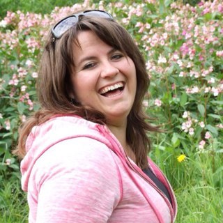 cheecha85's profile picture. 