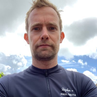 Husband, dad, KS2 teacher, cycling and gadget nut. Riding out of town often. In search of little adventures everyday.