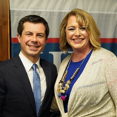 Assoc. Prof. Literacy @ Univ. of Houston-Downtown, Past President-TCTELA, Proud Marine MoMx2, Blessed Wife of a Yearbook Guy, #TeamPete, Opinions are mine.