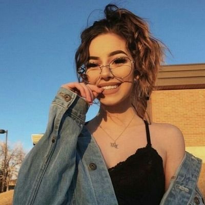 Nurisheka98's profile picture. I don't need a hero.... im the hero 💪