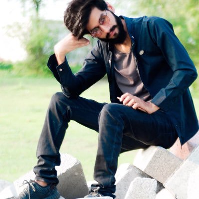 UsmanSa35076456's profile picture. 