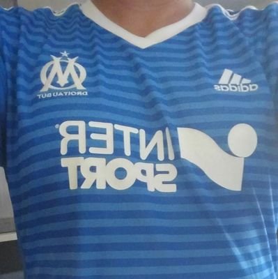 Fan des USA, fan de l'OM since 1986, athée mais à la menthe, mes tweets n'engagent pas comme dans l'Armée. ⛔ xénophobes, antisémites, homophobes et crispés..